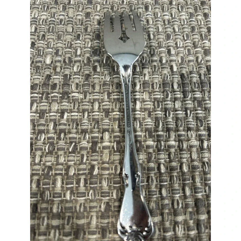 Oneida Arbor Rose True Rose Salad Fork Dessert Fork ONE Single Fork Stainless